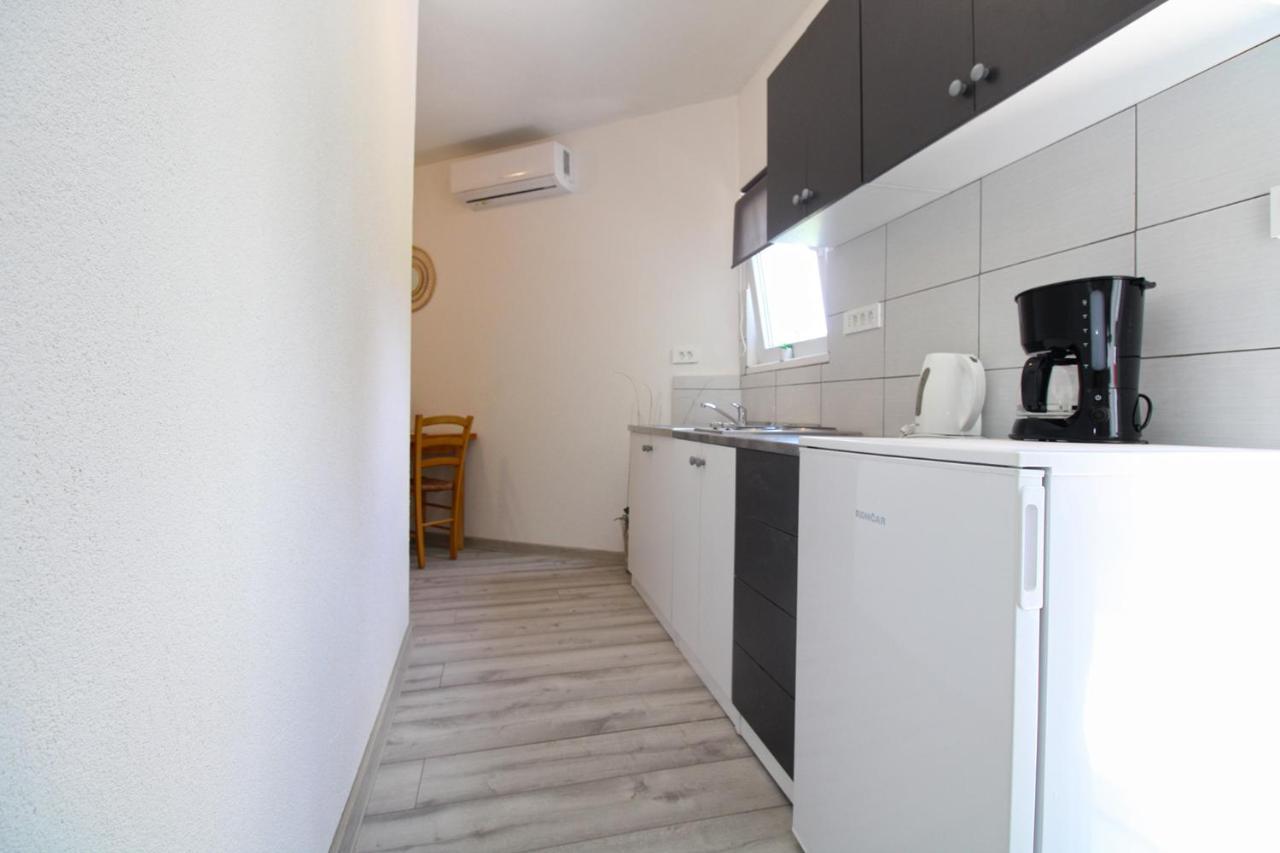 Apartment Josip 1649 Fažana Exterior foto